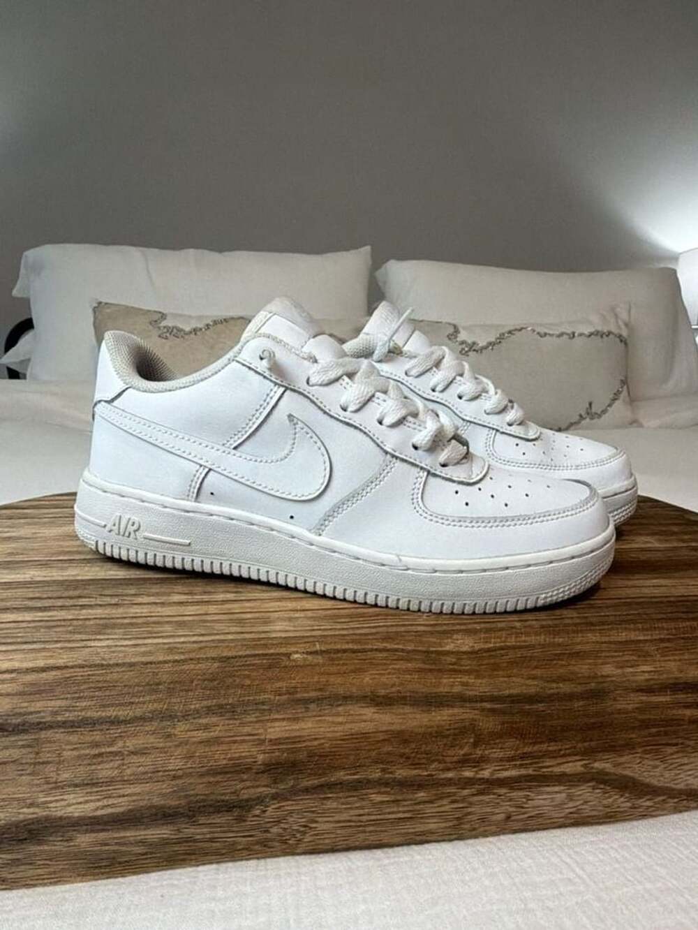 Nike Air Force 1 Size 5.5Y White Sneakers Low Top